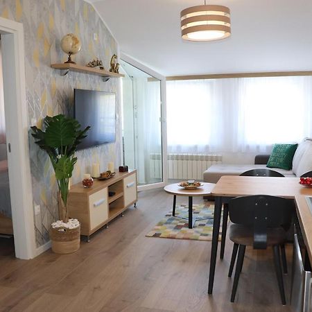 Apartman Mila 21 Belgrado Buitenkant foto