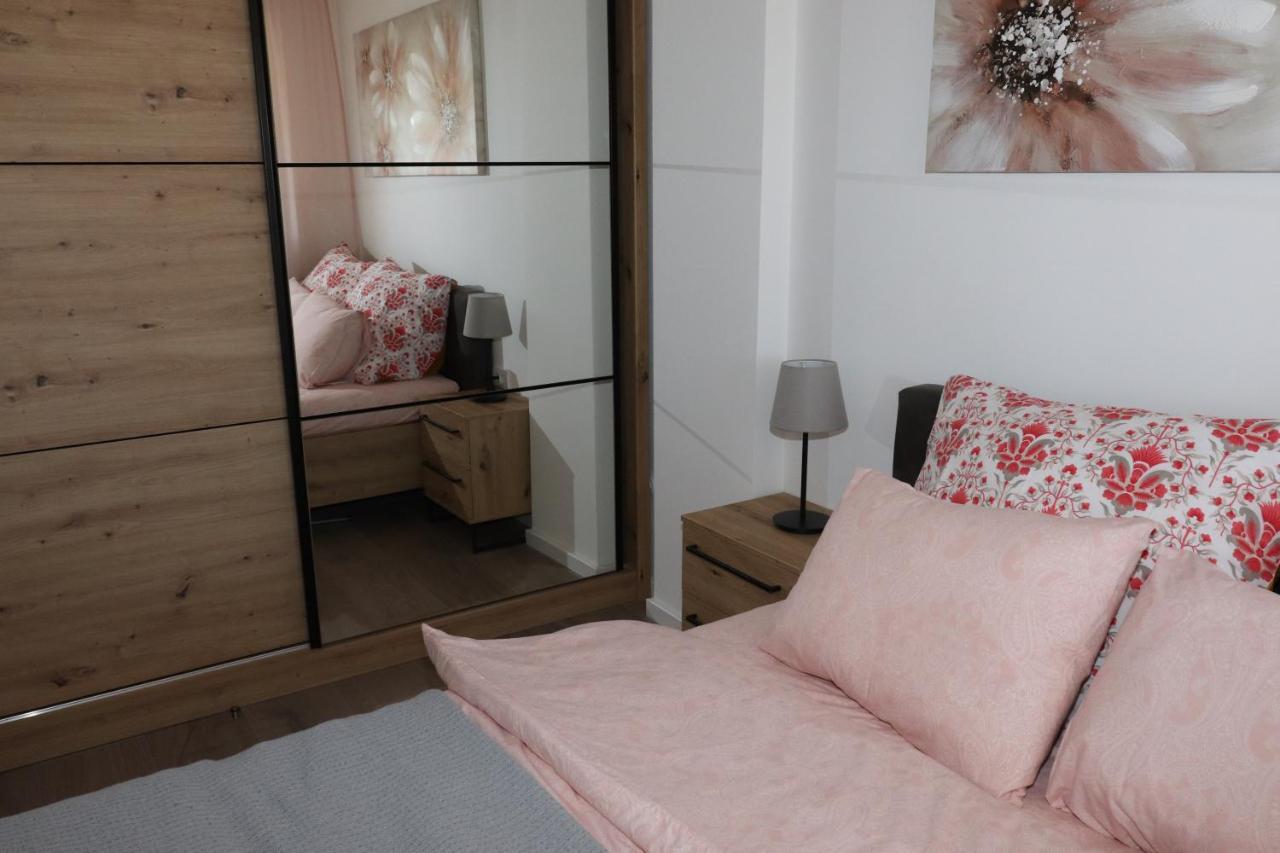 Apartman Mila 21 Belgrado Buitenkant foto